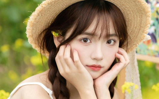 村里所有人都说，我妈是个傻子，还是个瞎子，但我知道她不是