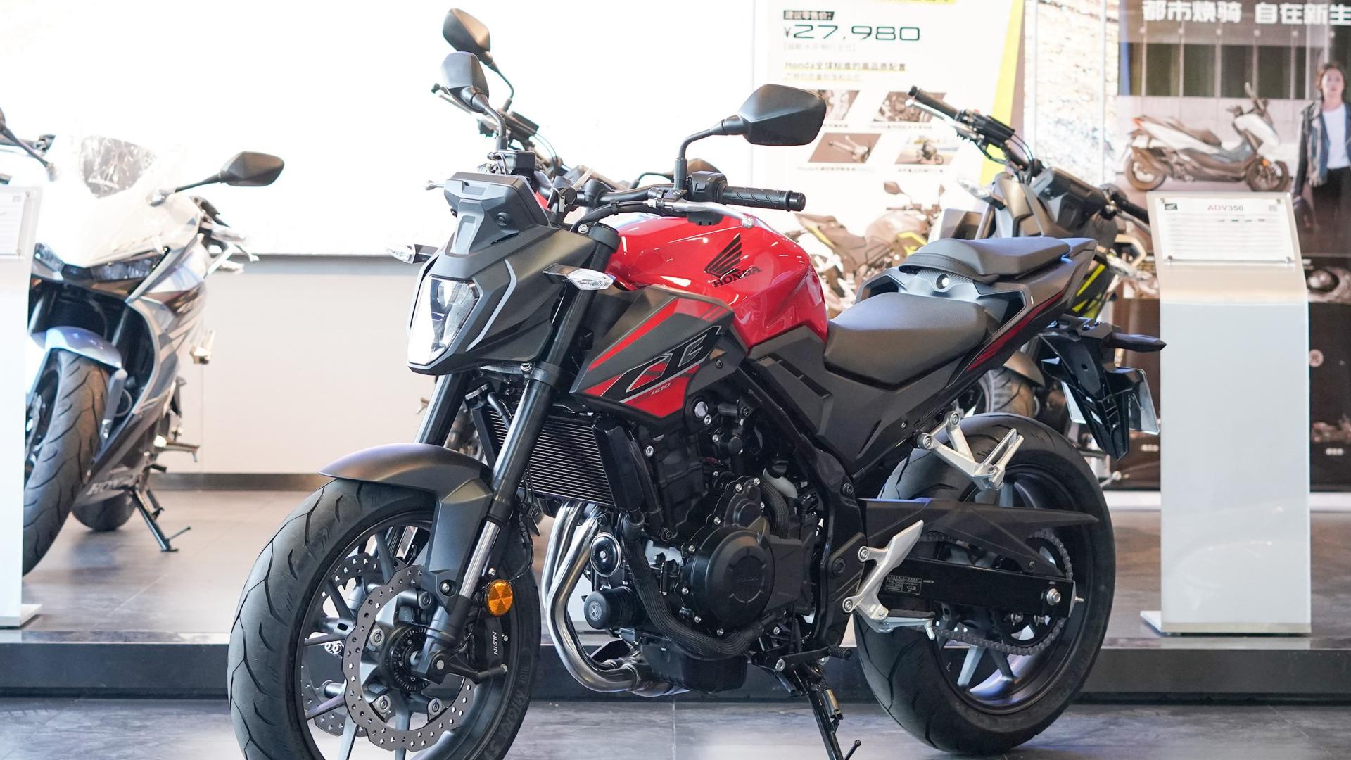 CB500SF还没来，本田CB400F狂降7千！是捡漏还是踩坑？