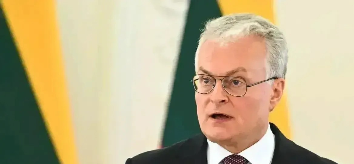 



自取灭亡的立陶宛总统瑙塞达，这次俄罗斯没有惯着他，立陶宛迎来了占领加里宁