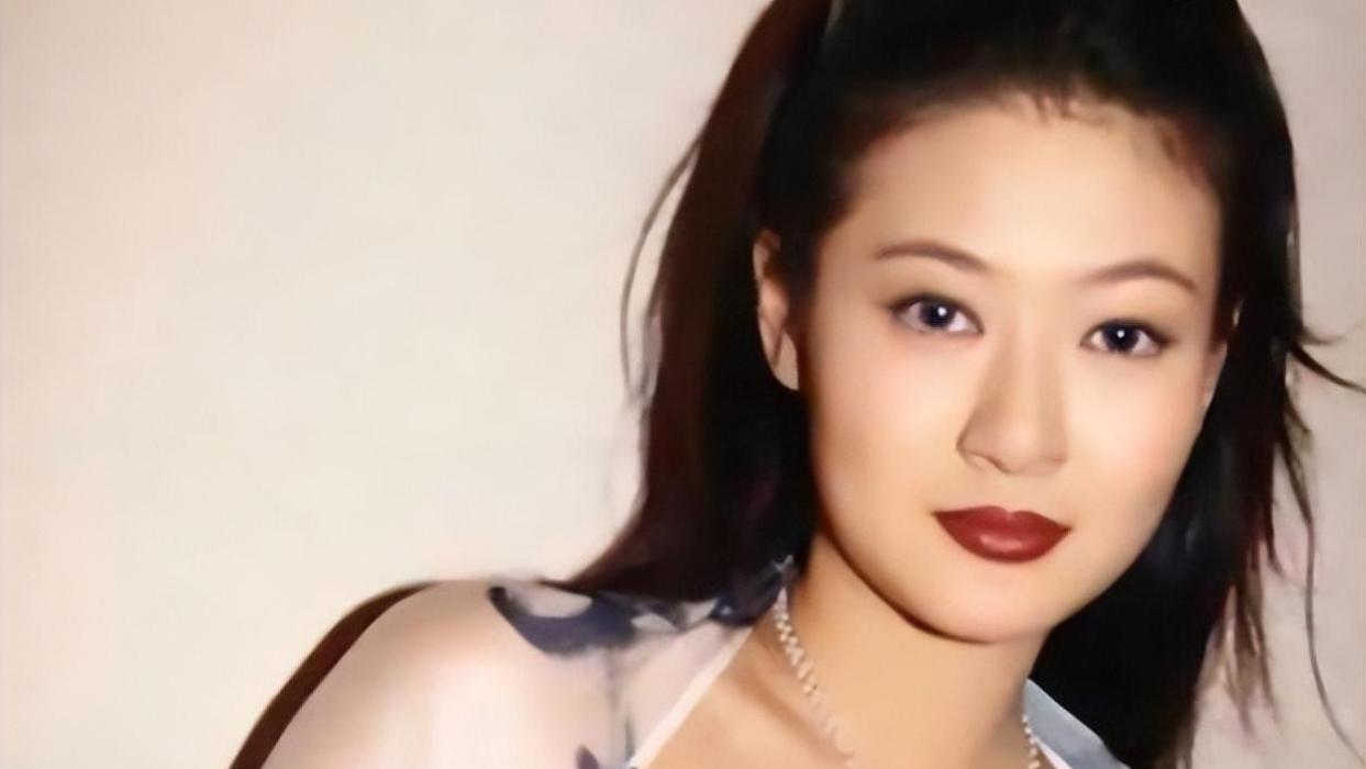 昔日风月，半生浮沉：香港“风月片”女星的困局启示录