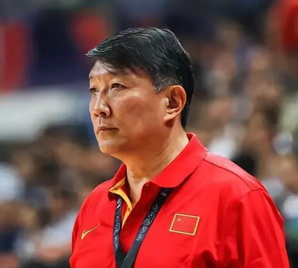 宫鲁鸣执教能力不一定比郑微高！看了五六场宫鲁鸣执教的中国女篮的比赛，总体感觉宫老