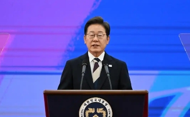当选韩国总统后，李在明第一通电话要打给特朗普，是想增加和中国的谈判筹码
 
当地