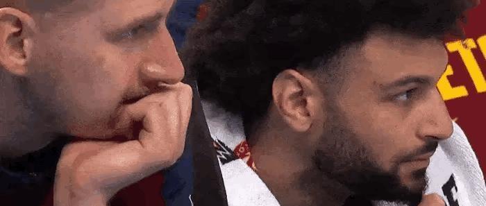 掘金队输球了，约基奇和戈登好伤心！

昨天的比赛真是太让人难过了！掘金队输给