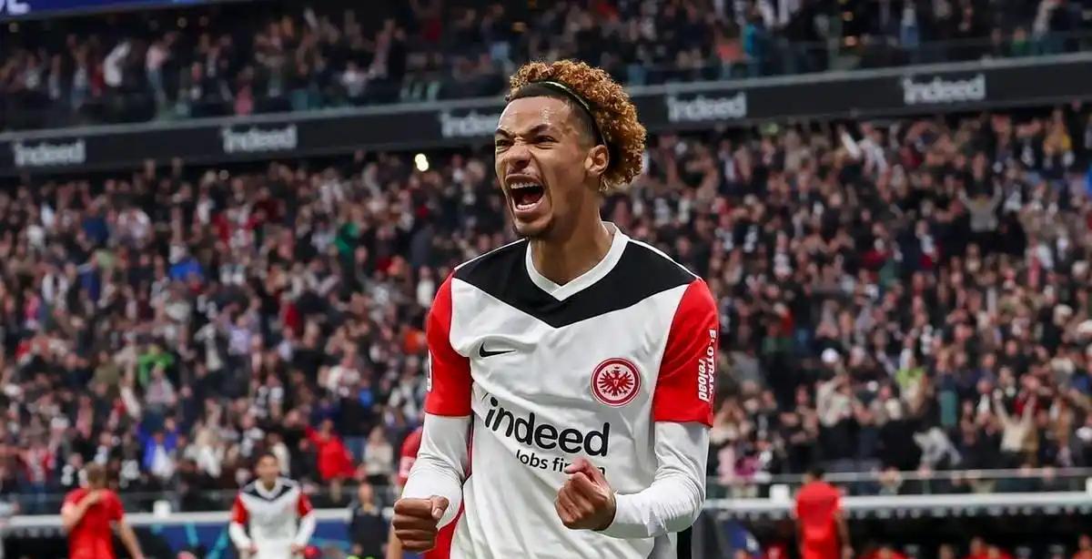 这家俱乐部把卖人玩明白了。
学会这套玩法，球探报告都不用写。
他们最新的作品叫埃