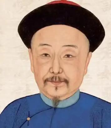 知府谢兴峣进京面圣时，嘉庆皇帝问：“你可是谢振定之子？”在得到肯定答复后，嘉庆御