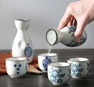 合规婚宴，老张愁坏了。



儿子大婚在即，本该是阖家欢乐的喜庆日子，可对老张来