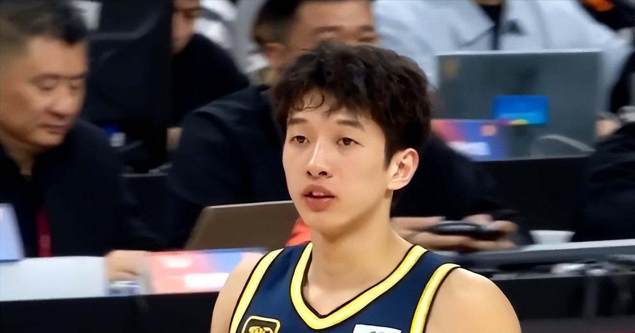 没了外援的山西队就这？面对没有徐杰、胡明轩，几乎由年轻球员为主力的广东队，竟然狂