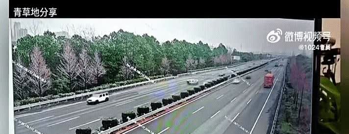 宁波杭甬高速3·14重大车祸的惨烈画面让人揪心，今天复盘事故过程发现两个致命细节