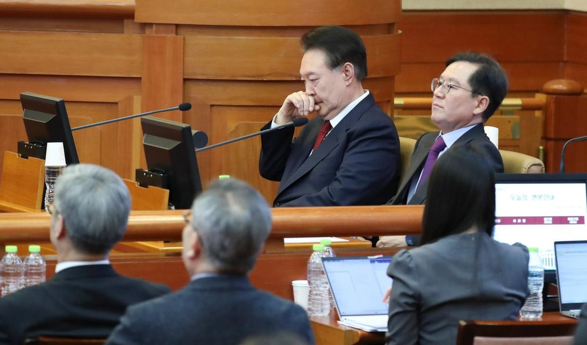 尹锡悦官司缠身，结局难料啊











尹锡悦出事啦！这位前总统现在官