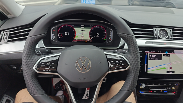 迈腾330豪华内循环和空气净化开关失灵
昨天开车出去，打开内循环居然没反应，打开