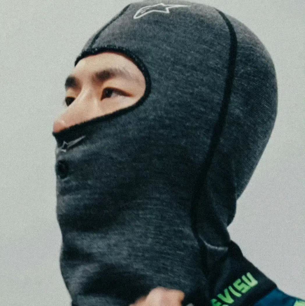 据说又有人在加州偶遇王一博了。
不管在哪儿偶遇他吧，希望他的行程不被打扰。
