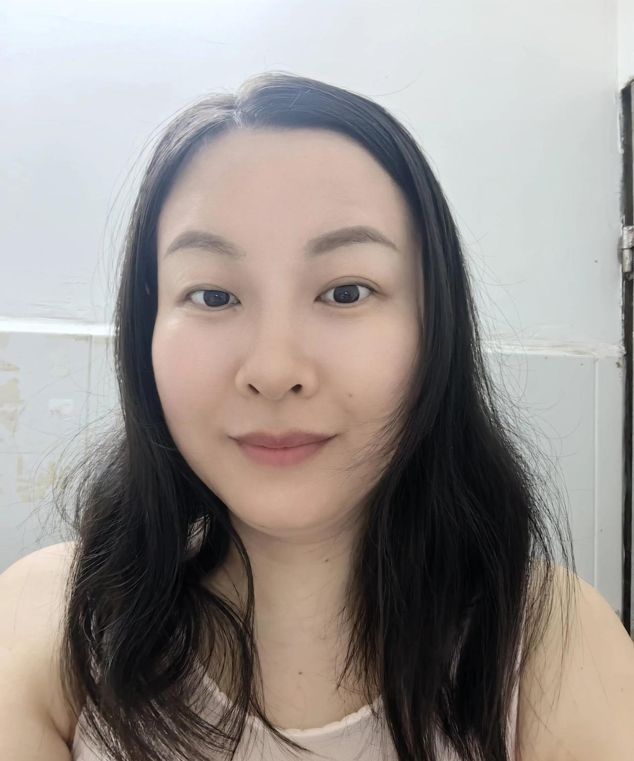 #“走开”用你的家乡话怎么说#我们那里是湖北老河口，走开-闪开（闪过）
拖鞋-拖