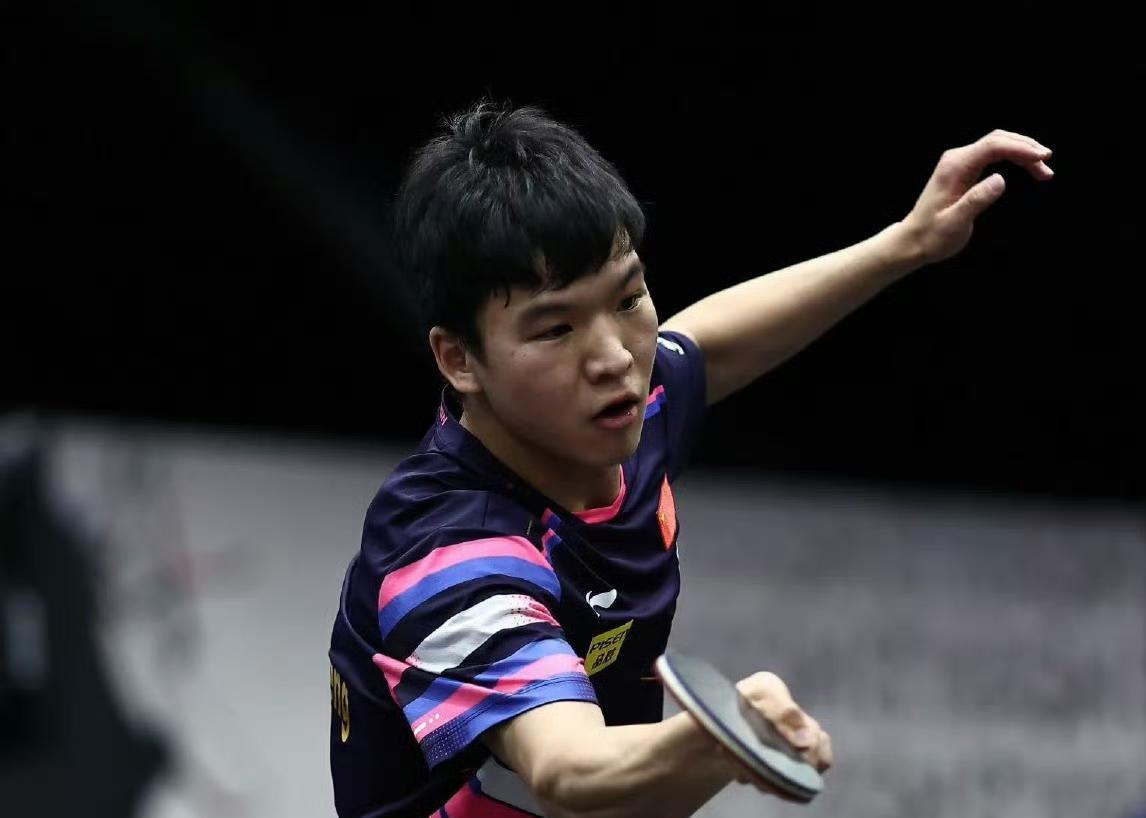 向鹏为黄石砍下宝贵一分，只打三盘就结束比赛。
向鹏3-0黄镇廷，真是没想到啊，本