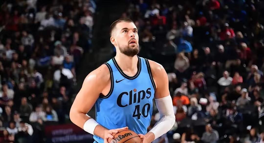 天崩开局！求求你了祖巴茨，别上了！
也许是被诅咒了！
今天祖巴茨火线复出，想要拿