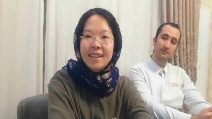 山东姑娘远嫁一夫多妻的伊朗，丈夫给半斤黄金彩礼，如今过的咋样