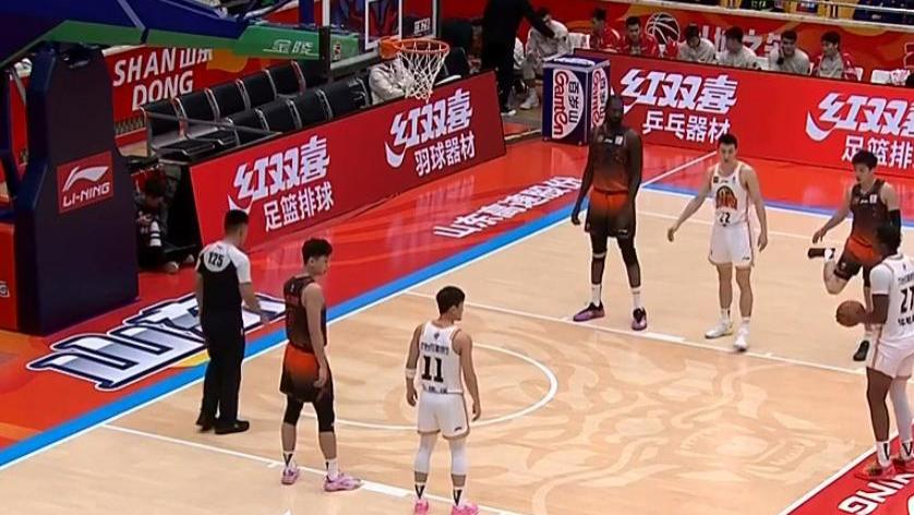 山东高速男篮：赛季三对决最为期待，邱彪能带队完成三杀对手吗？