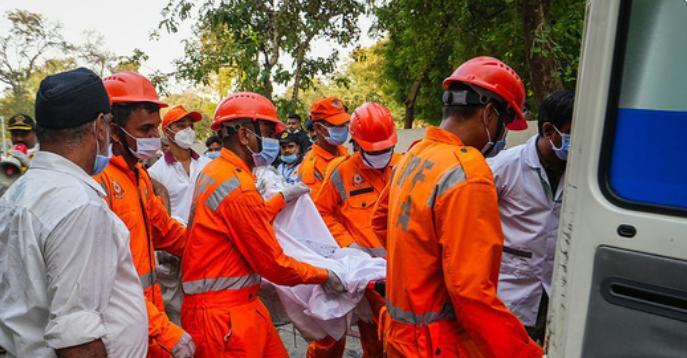 印度客机坠毁现场已寻获265具遇难者遗体
据《印度斯坦时报》援引警方消息报道，印