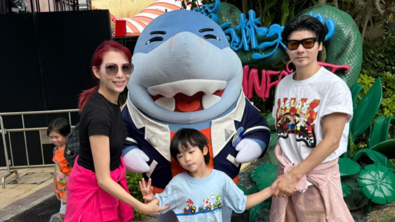 张晋蔡少芬为儿庆生！6岁鱼蛋长相酷似爸爸，张晋：宝贝儿慢点长