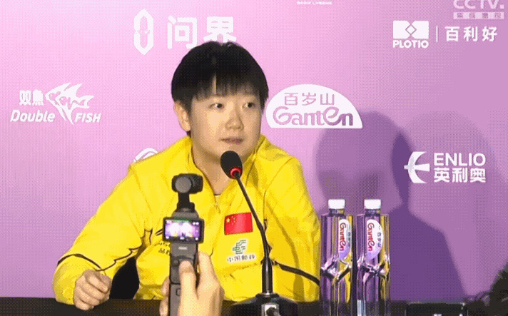 莎头合体 梦回巴黎











我的天哪！今晚是什么神仙日子？莎莎和大
