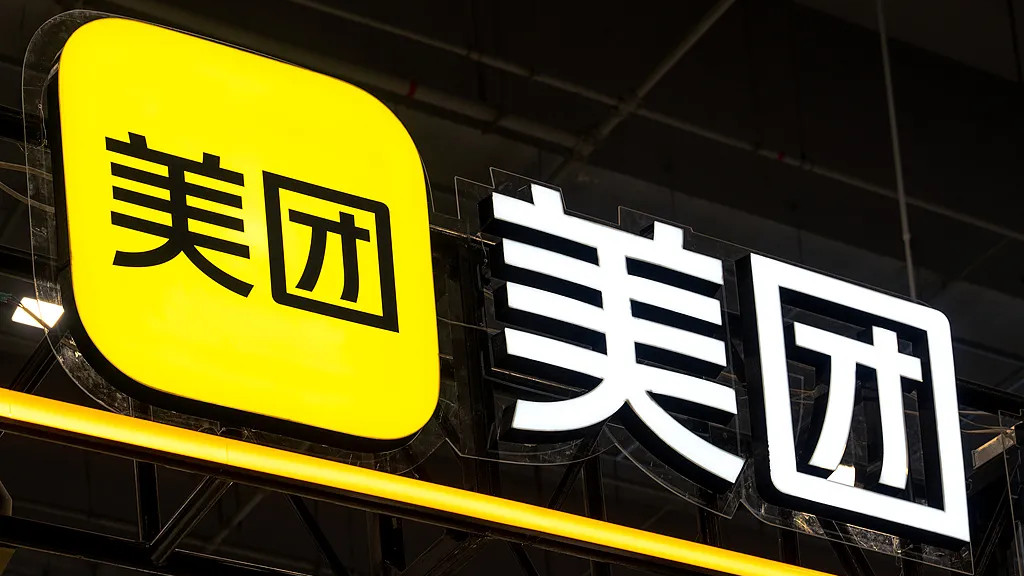 刚打完防守战的美团，要在AI上偷阿里的家？