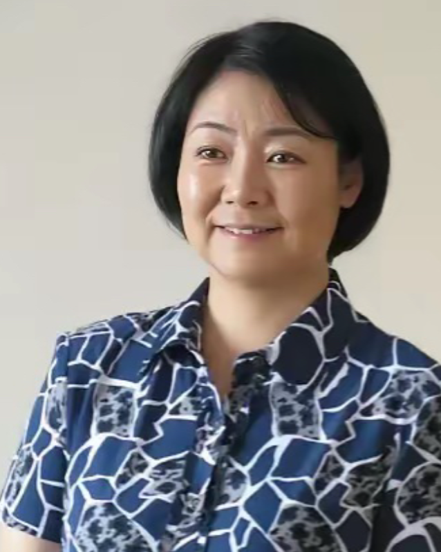 萨日娜说，我至今认为，辛柏青是一个我们这个中国的男演员里面，不可多得的，他具有儒