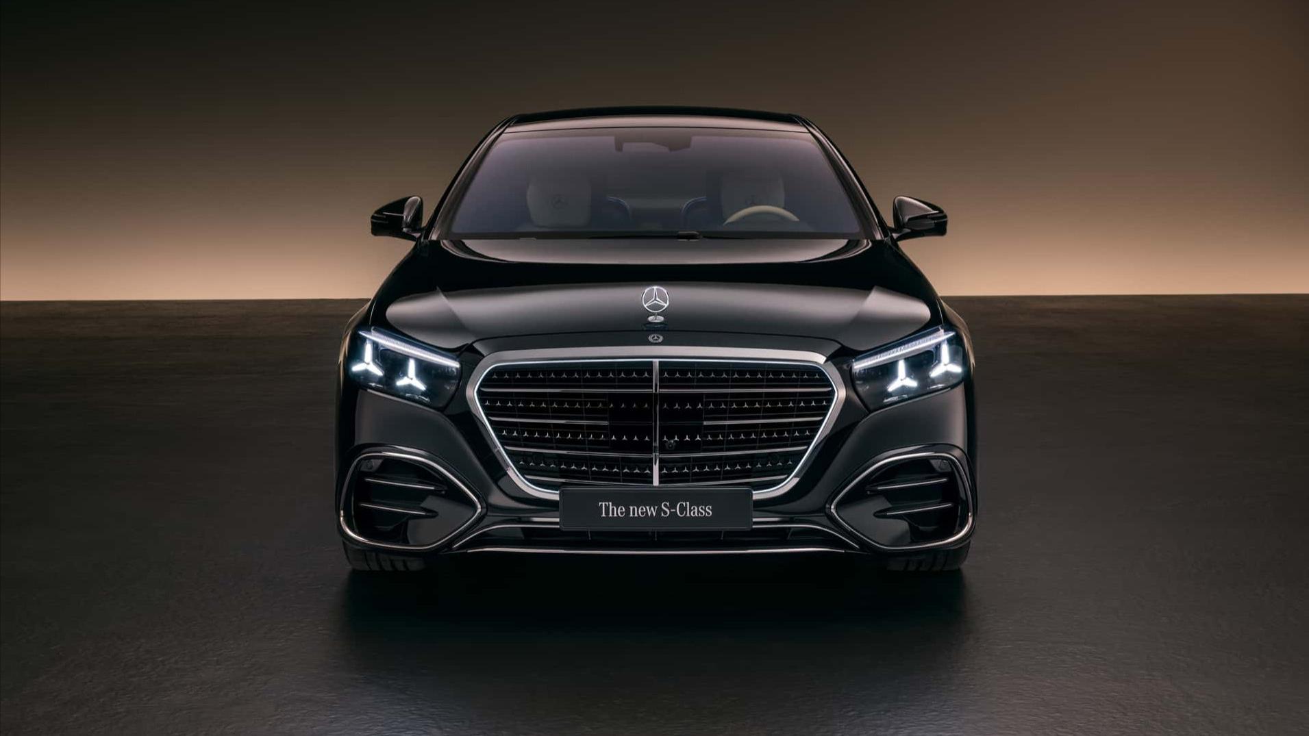 全新梅赛德斯-奔驰S-Class登场，搭载V8引擎，外观、内饰更高级！