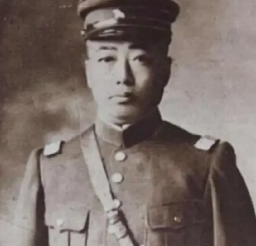 1929年杨宇霆被张学良处决后，他的亲信李景明和王子明便立刻反水，霸占了杨家财产