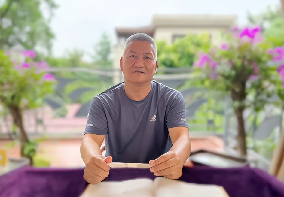 58岁的“高考钉子户”梁实，即将开启人生中的第29次高考，一直心仪四川大学的梁实