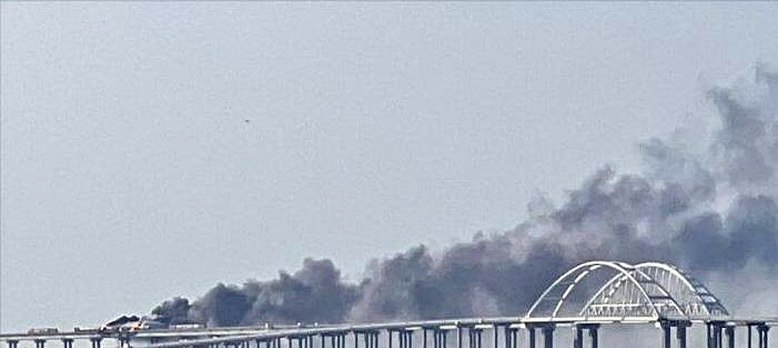 大桥又被炸，俄罗斯安保漏洞大











---









