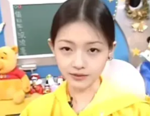 大S是娘家人害她，自己糟践自己，跟了有钱的傻子，最后死在没钱的聪明人手里！离开汪