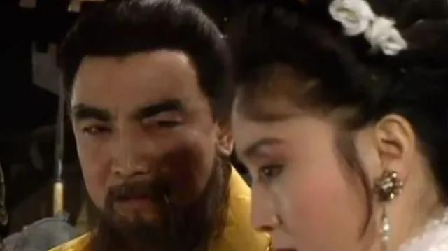 曹操一生：不该睡两个女人，错杀一个男人，错放一个男人
