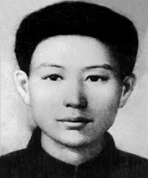1982年磐石县挖出一个木头马槽，马槽里有一具腐烂了而且没有头的遗骸，他就是年仅