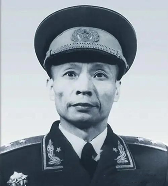 林彪曾经说过，一个苏静抵得上十万兵，这并不是说苏静有多能打仗，而是因为苏静是东北