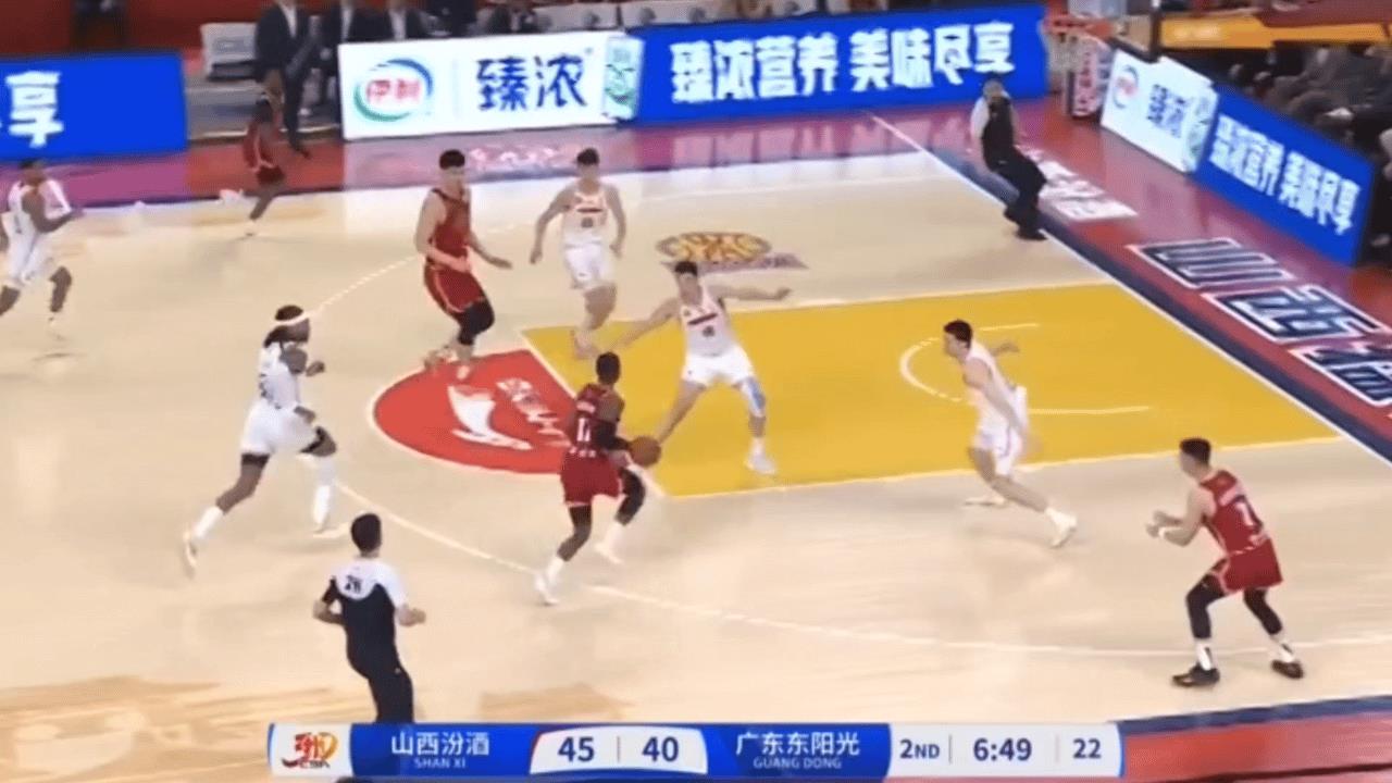 同是看回放，轻微的动作升级违体，严重的连普犯不给[发怒][发怒][发怒]
图 1