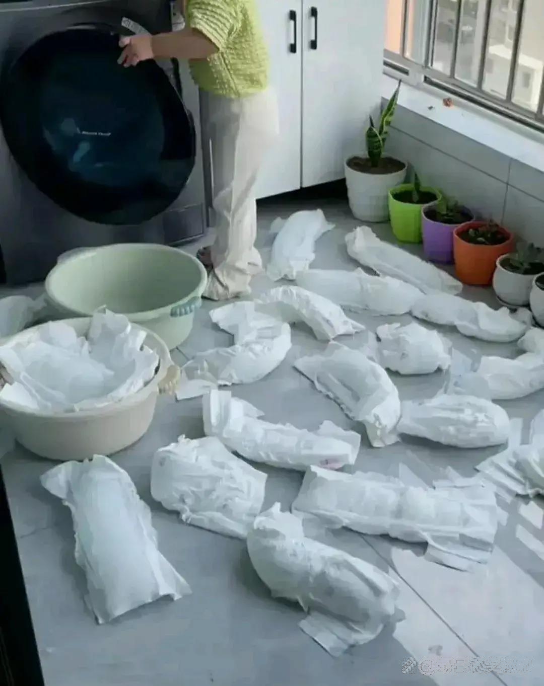 为了帮妈妈减轻负担，全都洗了~