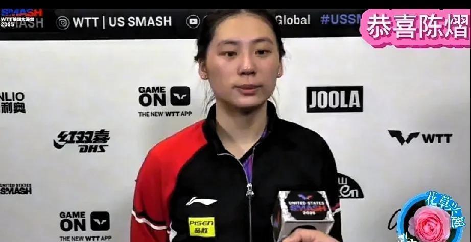 连丢三局，被日本一姐逼到绝境。
接下来的一幕，让全场都沸腾了。
对手是世界排名前