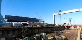 中国已经造出三艘航母，为何不继续批量建造？

这么说吧，中国几年造一次，每次造一