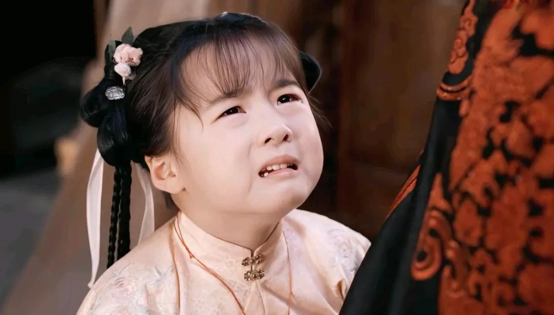 《雁回时》，当寒雁为了苗贵妃之死失去理智时，是阿芝的一声母亲唤醒了寒雁，她终于放