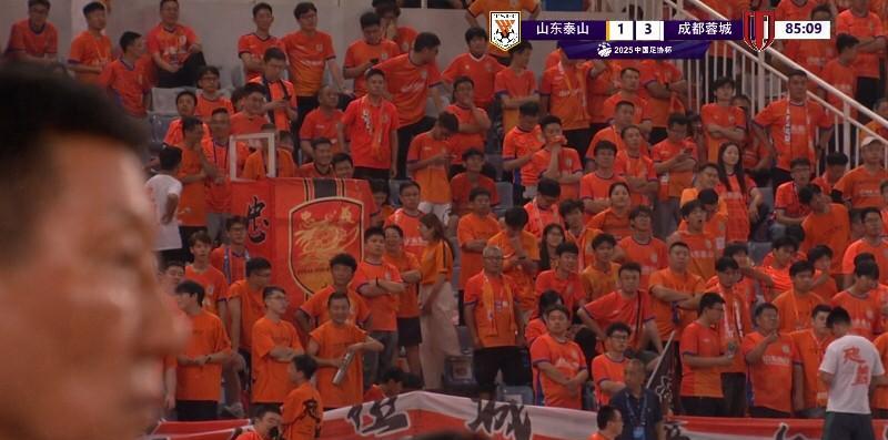 山东泰山1：3不敌成都蓉城，看整个过程输的合情合理
1、无论打谁都是“田忌赛马”