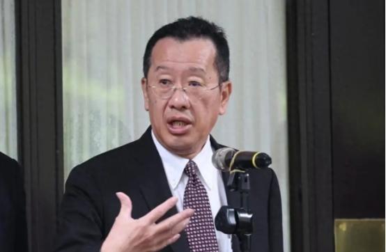 “抗战是中华民国打赢的，不是中华人民共和国！没想到在这种时候，”台“防长”顾立雄
