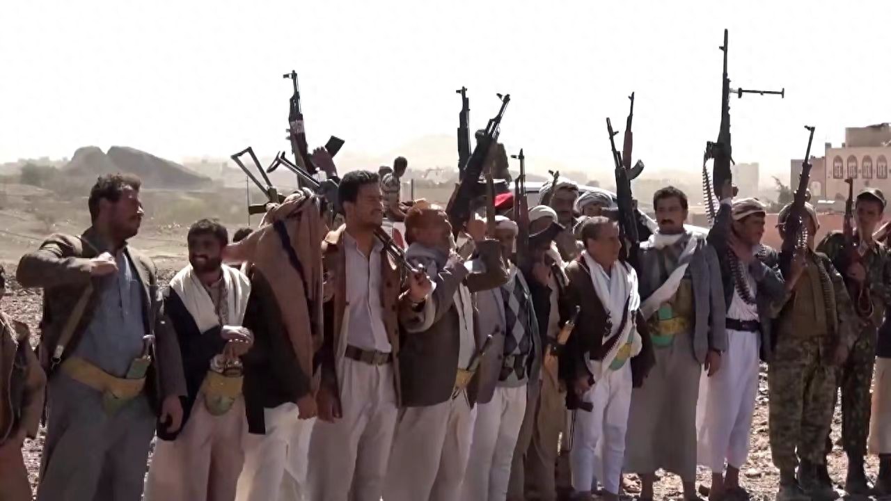 俩邻国交火，致中方人员伤亡，还好瓦罕走廊没重开