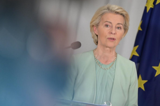 冯德莱恩访华前先到日本，开口一句话让日方惊出冷汗，转头就找中方解释“绝无此意”