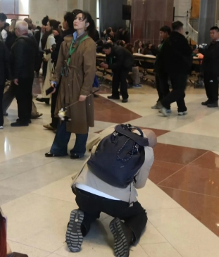 胡静，人生赢家，财富、爱情、美貌皆备，唯独缺女之憾。家庭条件优渥，老公顾家疼妻，