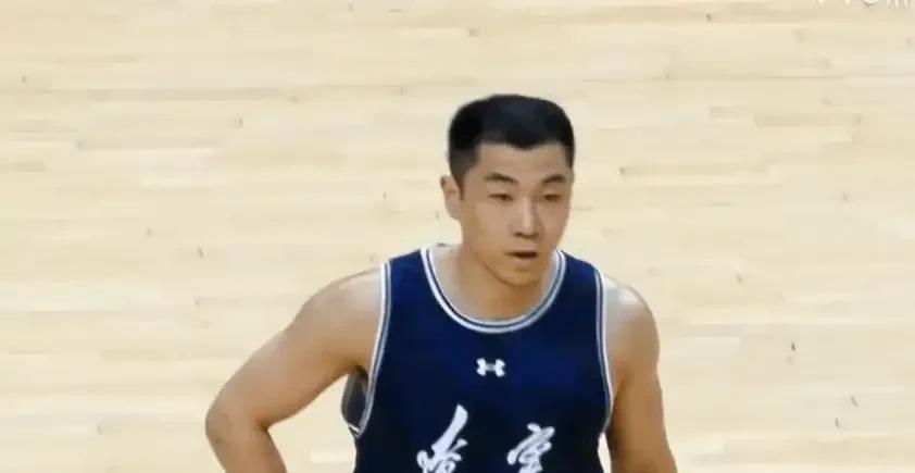 高诗岩的作用现在看来已经无限接近赵继伟了，相信看过这次全运会比赛的球迷都会感受到