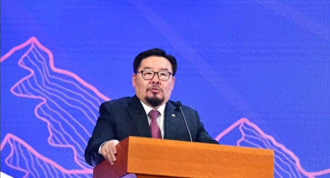 /蒙古回过味来了？在蒙古国亲美、亲俄势力都很强，可这次却推出一个亲华总理赞丹沙塔