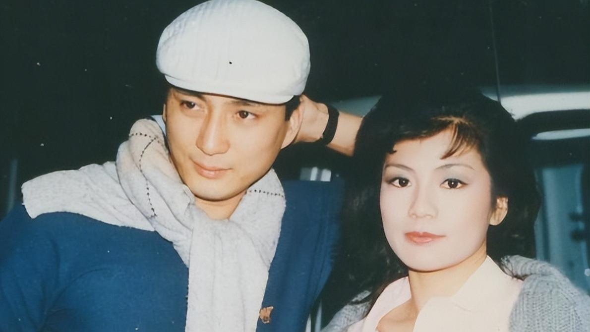 翁美玲初恋曾曝其多次轻生，汤镇业背锅三十载