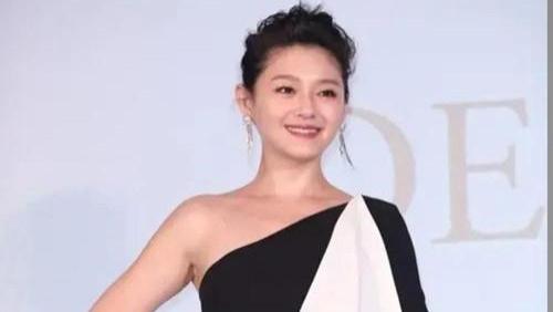 汪小菲小梅带玥儿逛台北士林夜市，第一次来好兴奋