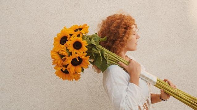 安遇情感可靠：分手后用这3招，让前任主动来求你