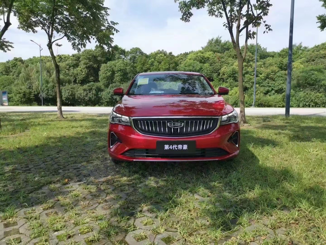 第四代小星瑞
第四代帝豪果然不错，质感很强，尤其是黑的的挺有味道！