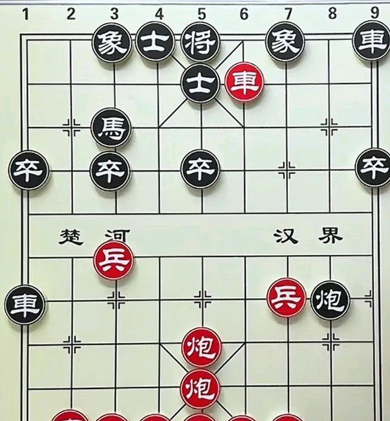隔壁刘老六和几位象棋爱好者的老大爷讨论半天，就关于红方这个八路车，有三种走法：①